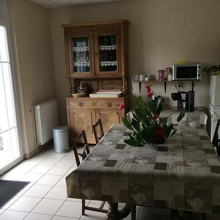 バイユヴァル La Demi-Lune Bed & Breakfast エクステリア 写真