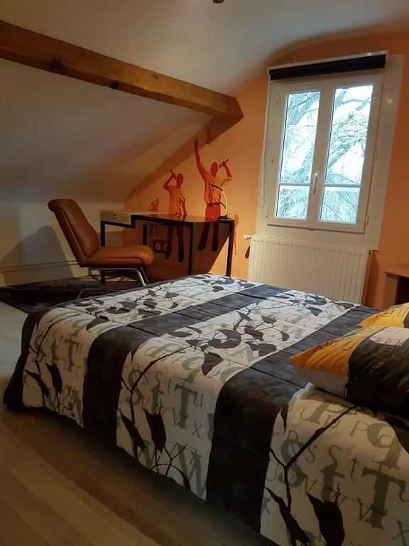 バイユヴァル La Demi-Lune Bed & Breakfast エクステリア 写真