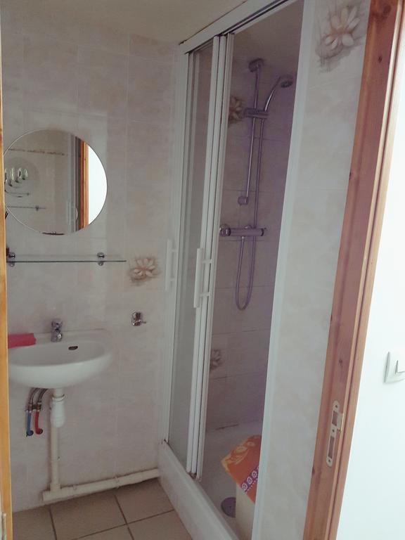 バイユヴァル La Demi-Lune Bed & Breakfast エクステリア 写真