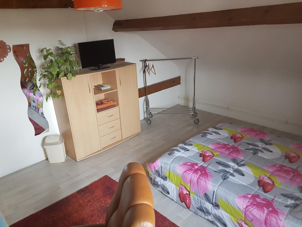バイユヴァル La Demi-Lune Bed & Breakfast エクステリア 写真