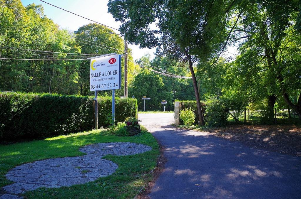 バイユヴァル La Demi-Lune Bed & Breakfast エクステリア 写真